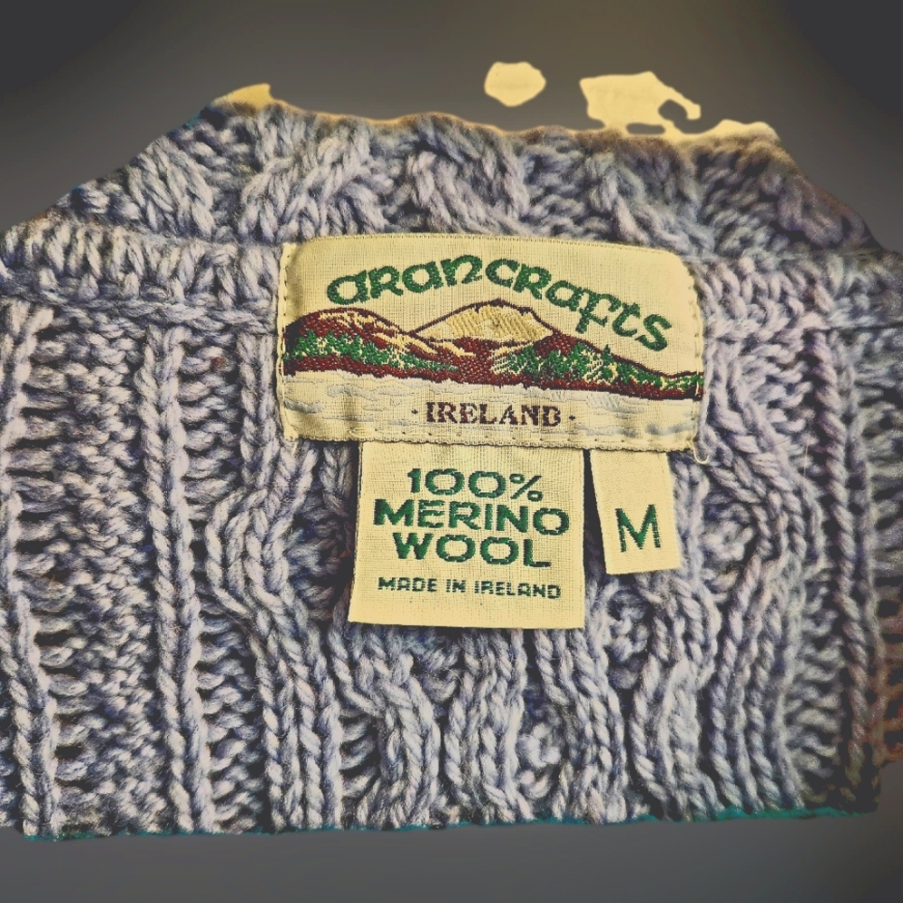 Aran Craft merino wool Cardigan from Ireland. - Picture 5 of 7